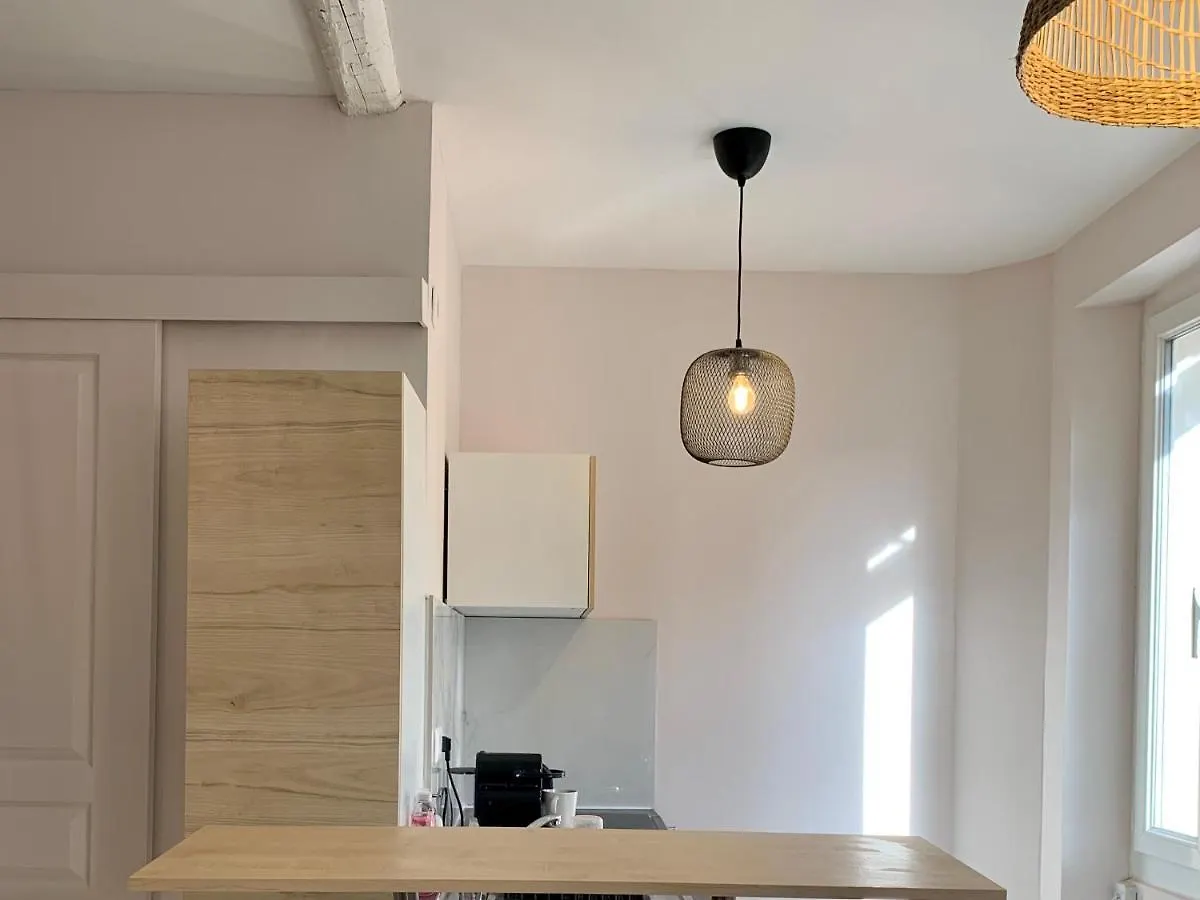 Appartement LEON, port&halles départ Ferry, proche plages Toulon